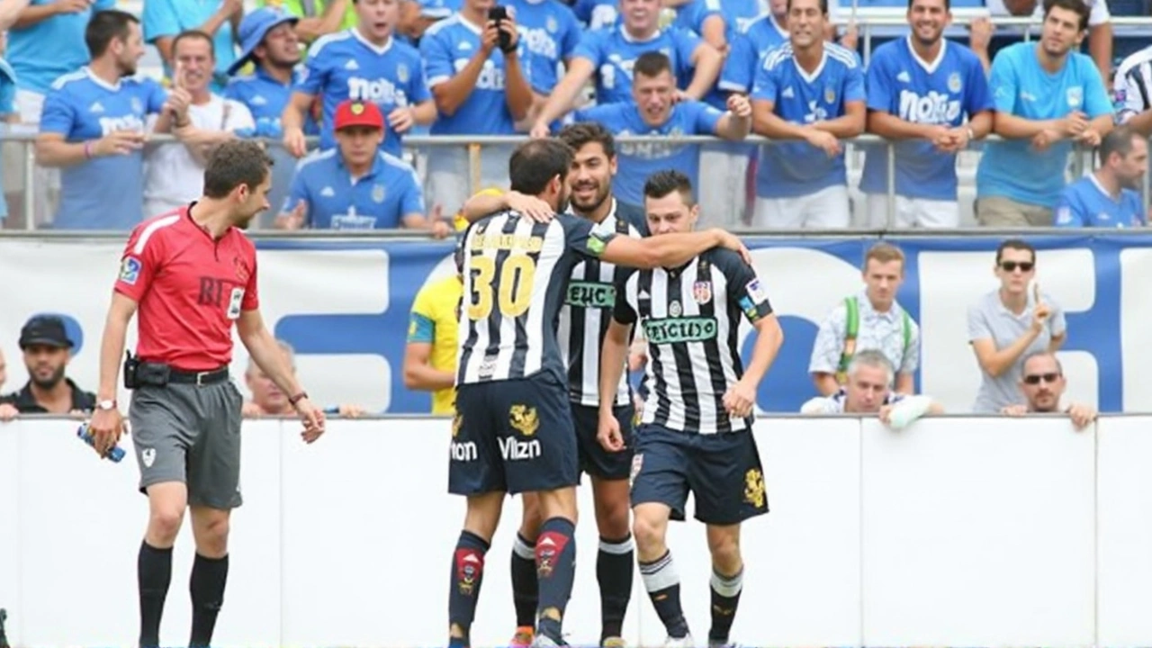 Atlético-MG vence Cruzeiro por 3-0 com Hulk brilhando no Mineirão